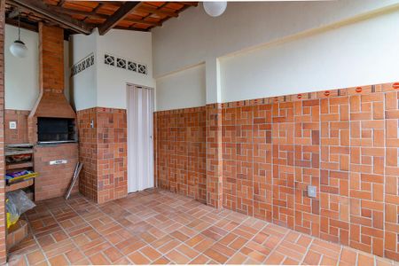 Casa à venda com 194m², 3 quartos e 1 vagaVaranda