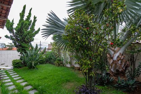 Casa à venda com 194m², 3 quartos e 1 vagaJardim