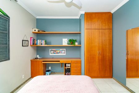 Casa à venda com 194m², 3 quartos e 1 vagaQuarto 2