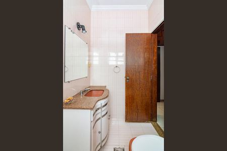 Casa à venda com 194m², 3 quartos e 1 vagaBanheiro da Suíte