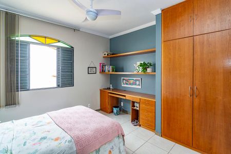 Casa à venda com 194m², 3 quartos e 1 vagaQuarto 2