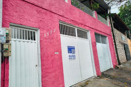 Casa para alugar com 85m², 2 quartos e sem vagaFachada