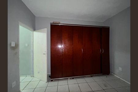 Quarto 2 de casa para alugar com 2 quartos, 50m² em Vila Nina, São Paulo