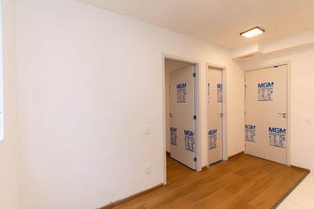 Sala de apartamento para alugar com 2 quartos, 31m² em Quinta da Paineira, São Paulo