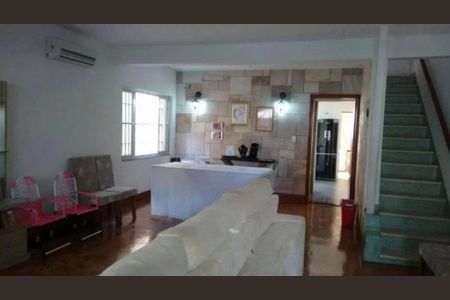 Casa à venda com 3 quartos, 272m² em Vila Anglo Brasileira, São Paulo