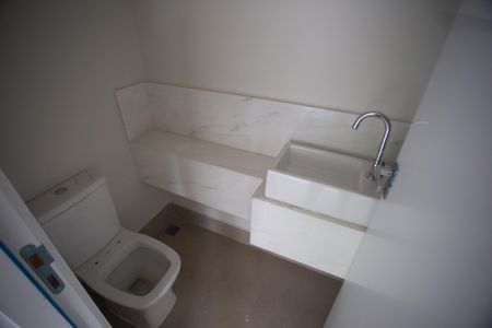 Apartamento à venda com 134m², 4 quartos e 4 vagasLavabo