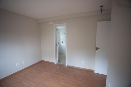 Apartamento à venda com 134m², 4 quartos e 4 vagasSuite 2