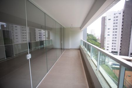 Apartamento à venda com 134m², 4 quartos e 4 vagasSala