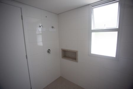 Apartamento à venda com 134m², 4 quartos e 4 vagasSuite 2