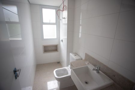 Apartamento à venda com 134m², 4 quartos e 4 vagasBanheiro