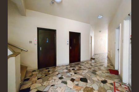 Apartamento à venda com 55m², 1 quarto e sem vagaFachada e portaria