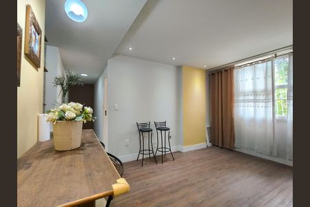 Sala de apartamento para alugar com 1 quarto, 55m² em Rio Comprido, Rio de Janeiro