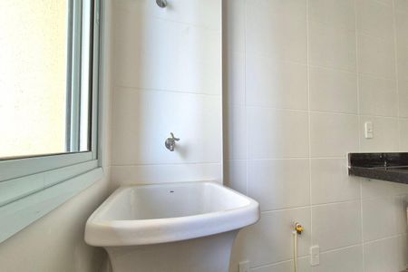 Apartamento para alugar com 64m², 3 quartos e 1 vagaÁrea de Serviço