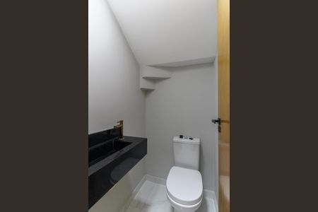 Casa à venda com 90m², 2 quartos e 2 vagasLavabo