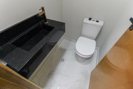 Casa à venda com 90m², 2 quartos e 2 vagasLavabo