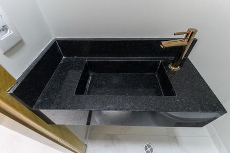 Casa à venda com 90m², 2 quartos e 2 vagasLavabo