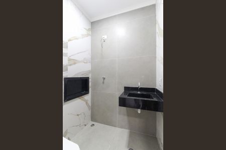 Casa à venda com 90m², 2 quartos e 2 vagasBanheiro da Suíte 2