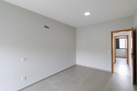 Casa à venda com 90m², 2 quartos e 2 vagasSuíte 2