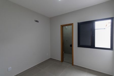 Casa à venda com 90m², 2 quartos e 2 vagasSuíte 1
