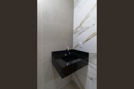 Casa à venda com 90m², 2 quartos e 2 vagasBanheiro Suíte 1