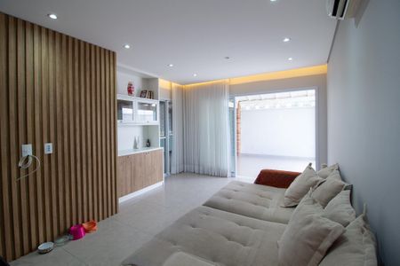 Sala  de casa de condomínio para alugar com 3 quartos, 120m² em Boa Vista, Sorocaba