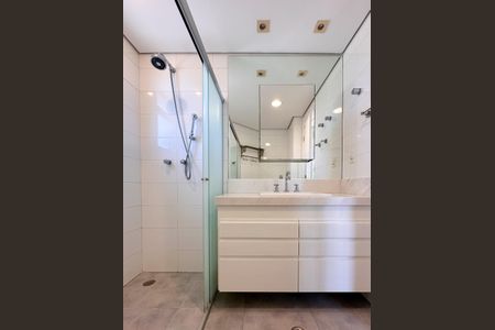 Apartamento para alugar com 138m², 3 quartos e 2 vagasBanheiro da Suíte 1