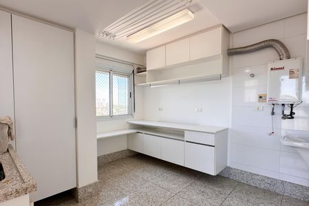 Apartamento para alugar com 138m², 3 quartos e 2 vagasÁrea de Serviço