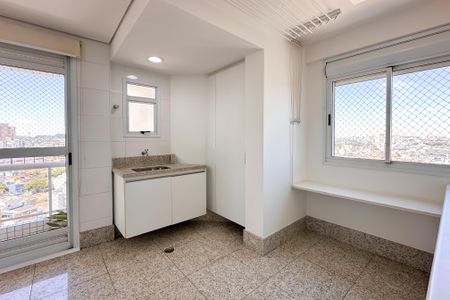 Apartamento para alugar com 138m², 3 quartos e 2 vagasÁrea de Serviço
