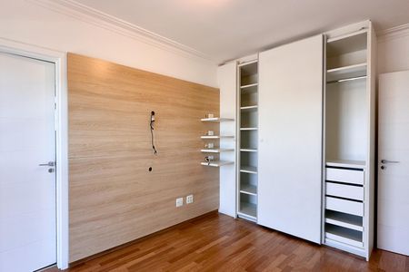 Apartamento para alugar com 138m², 3 quartos e 2 vagasSuíte 1