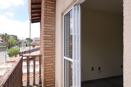 Casa para alugar com 245m², 4 quartos e 4 vagasSacada