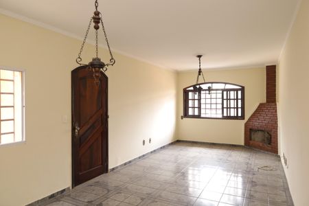 Sala de casa para alugar com 4 quartos, 245m² em Jardim Nossa Senhora do Carmo, São Paulo
