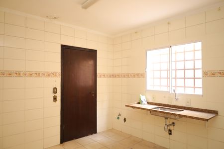 Casa para alugar com 245m², 4 quartos e 4 vagasCozinha