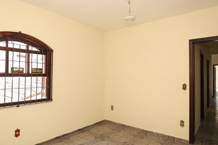 Casa para alugar com 245m², 4 quartos e 4 vagasQuarto 3