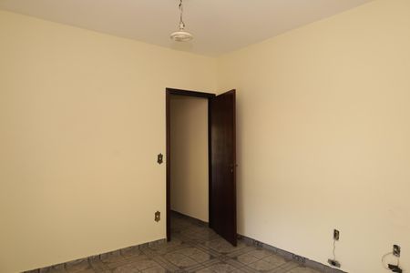 Casa para alugar com 245m², 4 quartos e 4 vagasQuarto 3