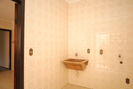 Casa para alugar com 245m², 4 quartos e 4 vagasÁrea de Serviço