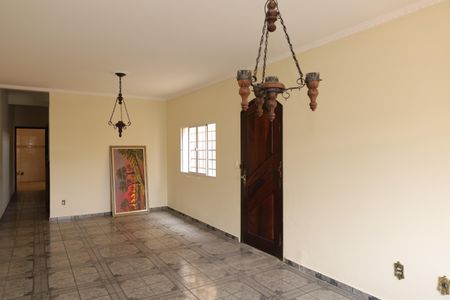 Sala de casa para alugar com 4 quartos, 245m² em Jardim Nossa Senhora do Carmo, São Paulo