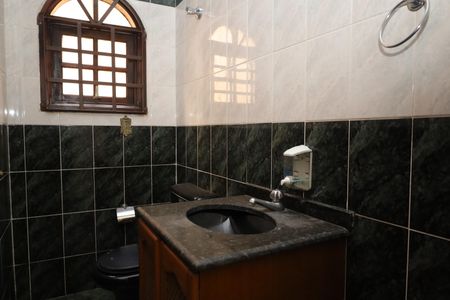 Casa para alugar com 245m², 4 quartos e 4 vagasBanheiro 3