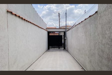 Casa à venda com 80m², 2 quartos e 2 vagasGaragem