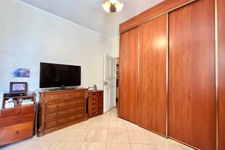 Casa à venda com 139m², 3 quartos e 2 vagasQuarto 1