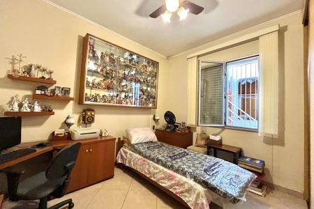 Casa à venda com 139m², 3 quartos e 2 vagasQuarto 2