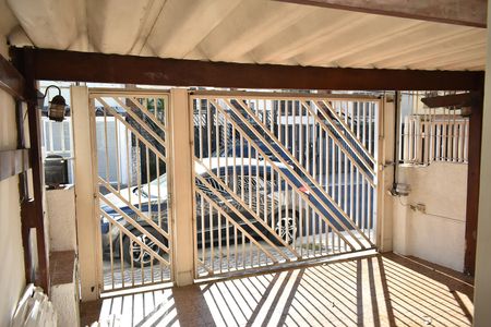 Garagem de casa à venda com 2 quartos, 139m² em Mirandópolis, São Paulo