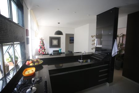 Apartamento à venda com 110m², 3 quartos e 2 vagasCozinha