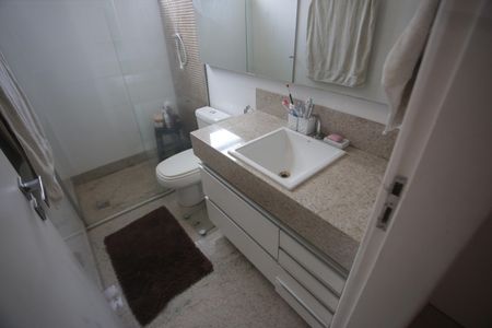 Apartamento à venda com 110m², 3 quartos e 2 vagasBanheiro