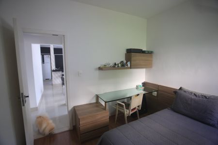Apartamento à venda com 110m², 3 quartos e 2 vagasQuarto
