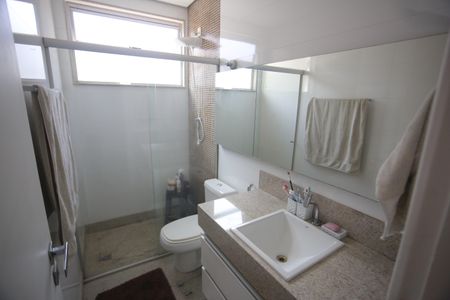 Apartamento à venda com 110m², 3 quartos e 2 vagasBanheiro