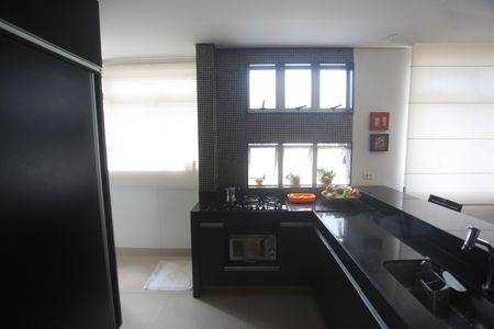 Apartamento à venda com 110m², 3 quartos e 2 vagasCozinha