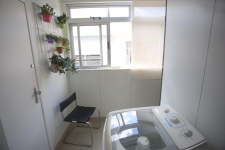 Apartamento à venda com 110m², 3 quartos e 2 vagasArea de serviço