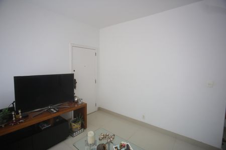 Apartamento à venda com 110m², 3 quartos e 2 vagasSala