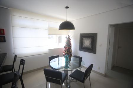 Apartamento à venda com 110m², 3 quartos e 2 vagasSala