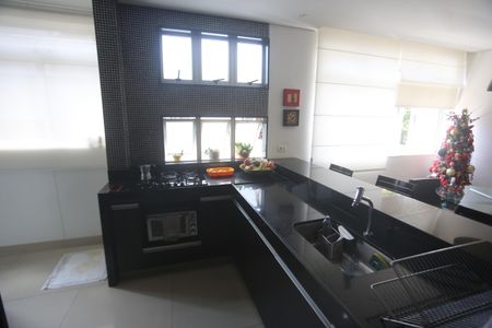 Apartamento à venda com 110m², 3 quartos e 2 vagasCozinha